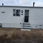 Flosh Caravan, Manor House Park *